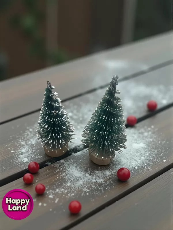 Happyland Mini Masa Üzeri Yılbaşı Ağacı 2 Adet 5 cm Minyatür Karlı Model Yılbaşı Ağacı
