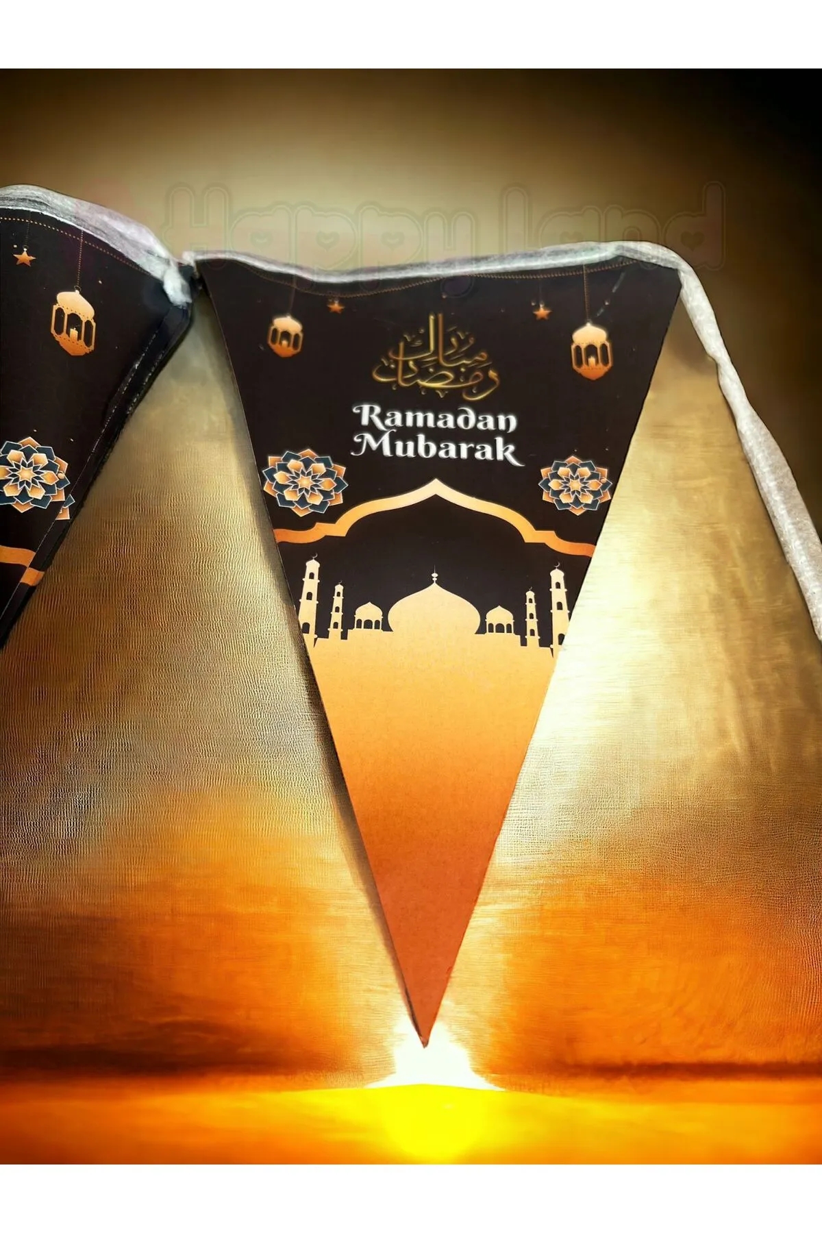 Happyland%20Ramazan%20Ayı%20Dekorları%20Ramadan%20Mubarak%20Yazılı%20Üçgen%20Flama%20Süs