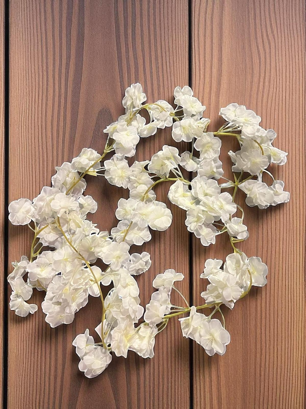 Happyland Yapay Çiçek Akasya Sarkıt Beyaz Renk 3m Günışığı Ledli IşıklıAkasyaSarkıt 180cm HPY-26200