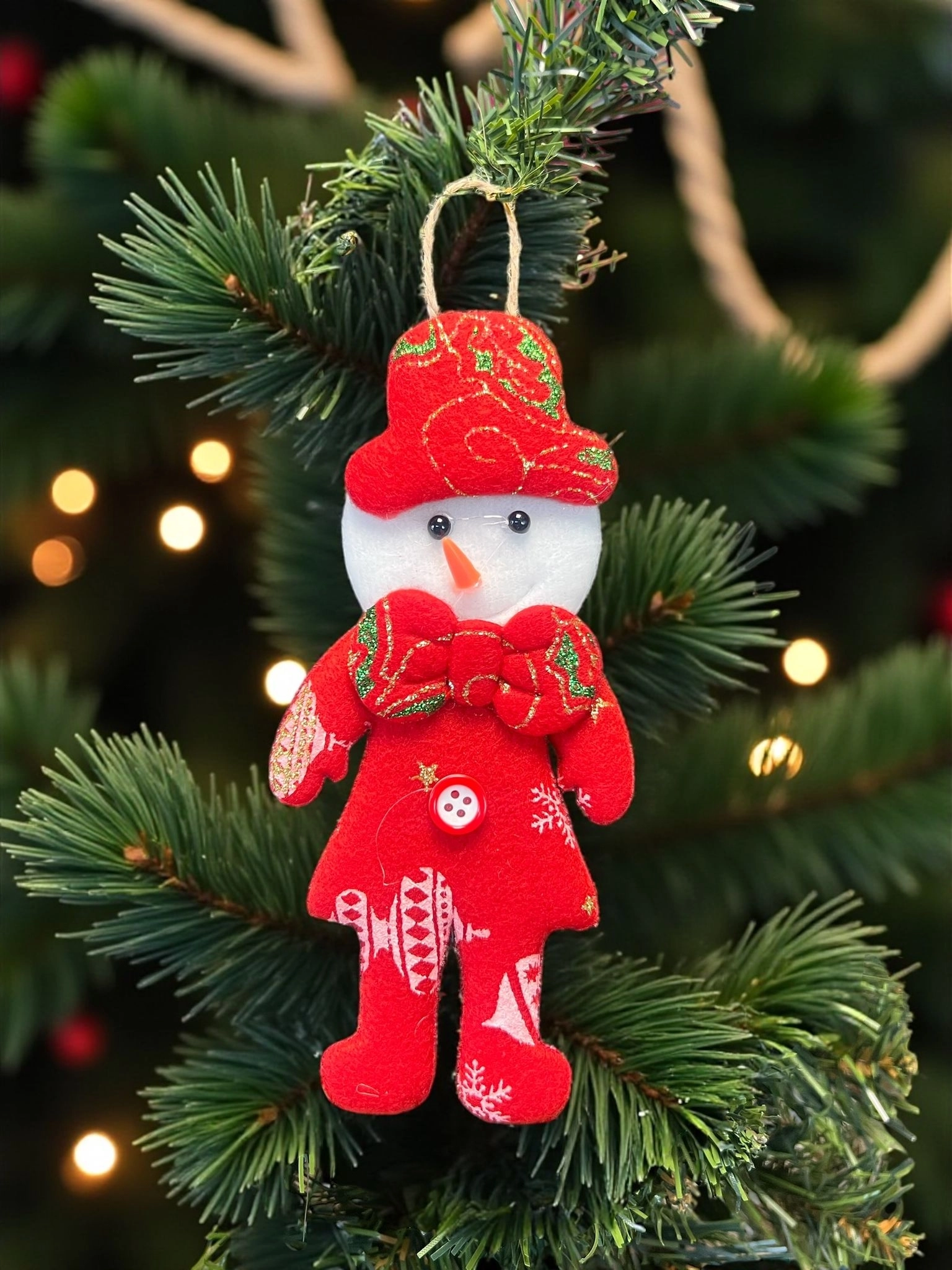 Happyland Yılbaşı Çam Ağacı Süsü Kardanadam Peluş Kırmızı Papyonlu Model Asma Süs 17 cm Noel Dekor