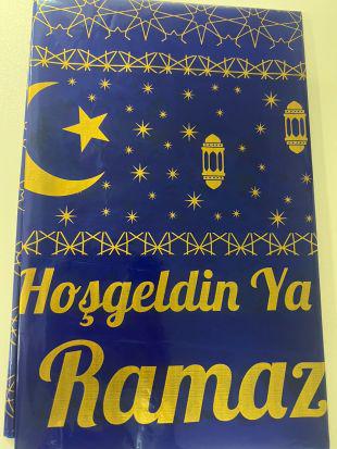 Happyland Ramazan Ayı dekorları gold  Hoşgeldin Ramazan yazılı koyu mavi  plastik masa örtüsü